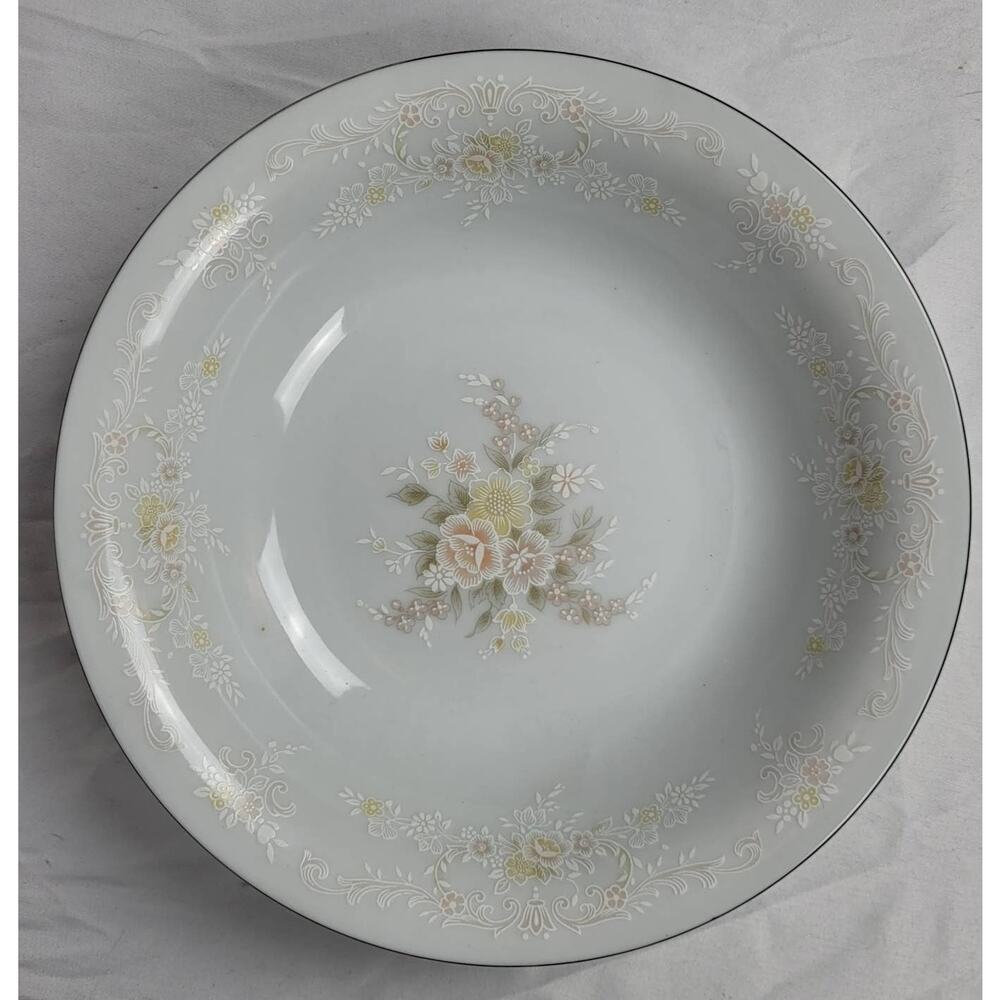 Crescent Fine China Jie Pai Bowl Painted Golden Flowers and Accents